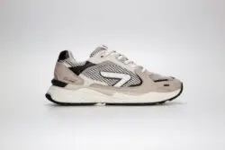 Hub beige sneakers met zwart