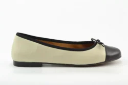 Toral Toral ballerina's creme/zwart leer