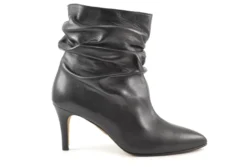 Toral Toral enkellaarzen hak zwart leer