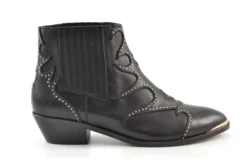 Toral Toral zwart leren enkellaarzen met studs