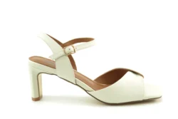 Miss Olivia Miss Olivia off white sandalen met hak